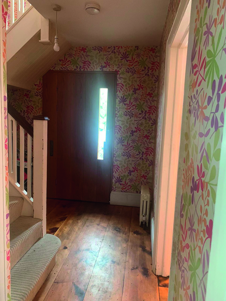 Chloe's hallway before the makeover