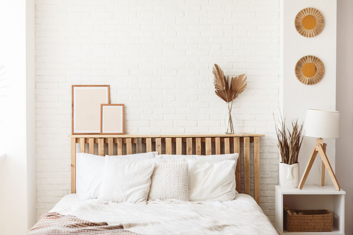 A modern bedroom