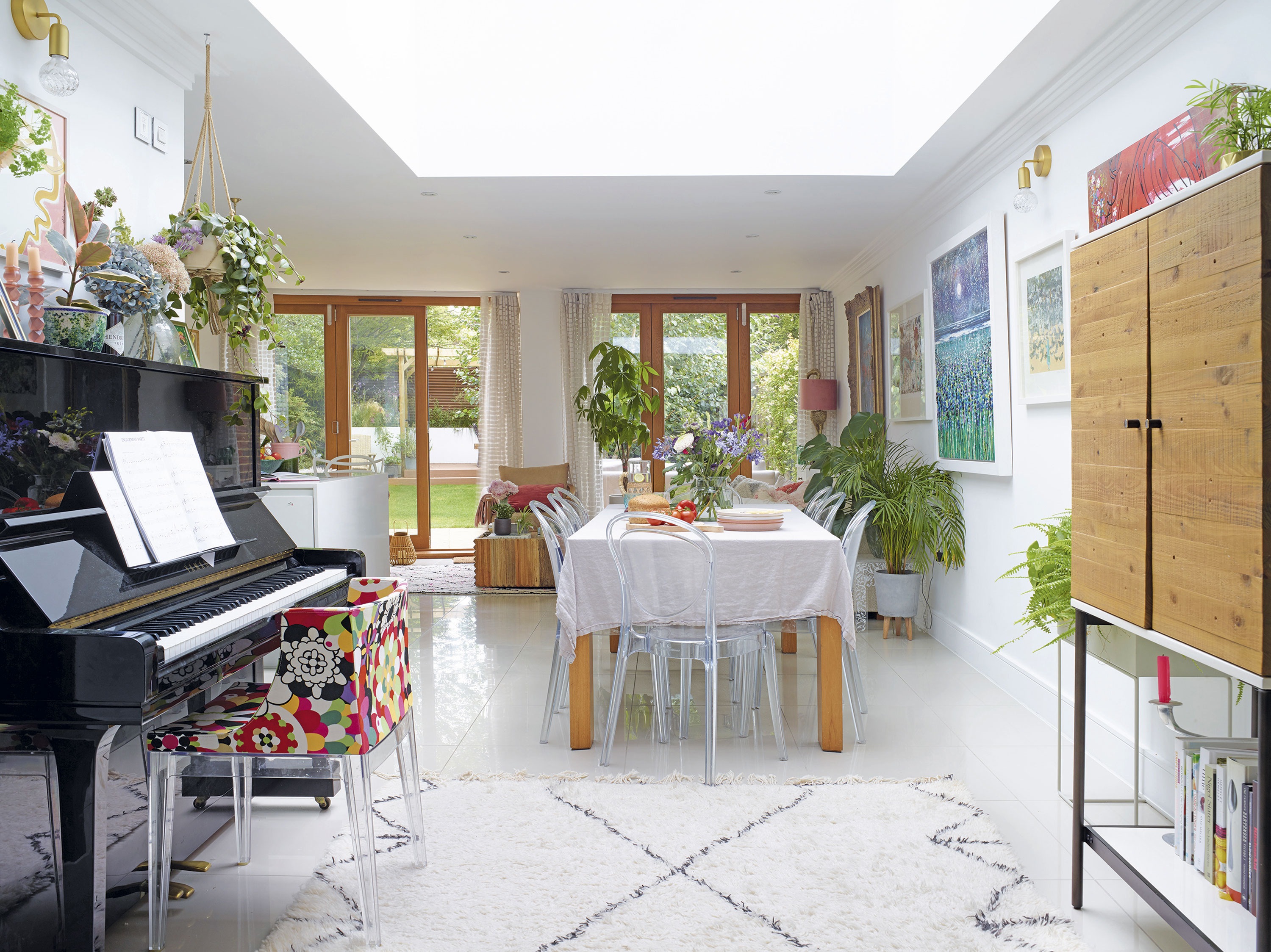 One of Sam’s most loved items in her home is the second-hand Yamaha piano, which is the focal point of this space – and the ideal place to display dried flowers and decorative knick-knacks One of Sam’s most loved items in her home is the second-hand Yamaha piano, which is the focal point of this space – and the ideal place to display dried flowers and decorative knick-knacks