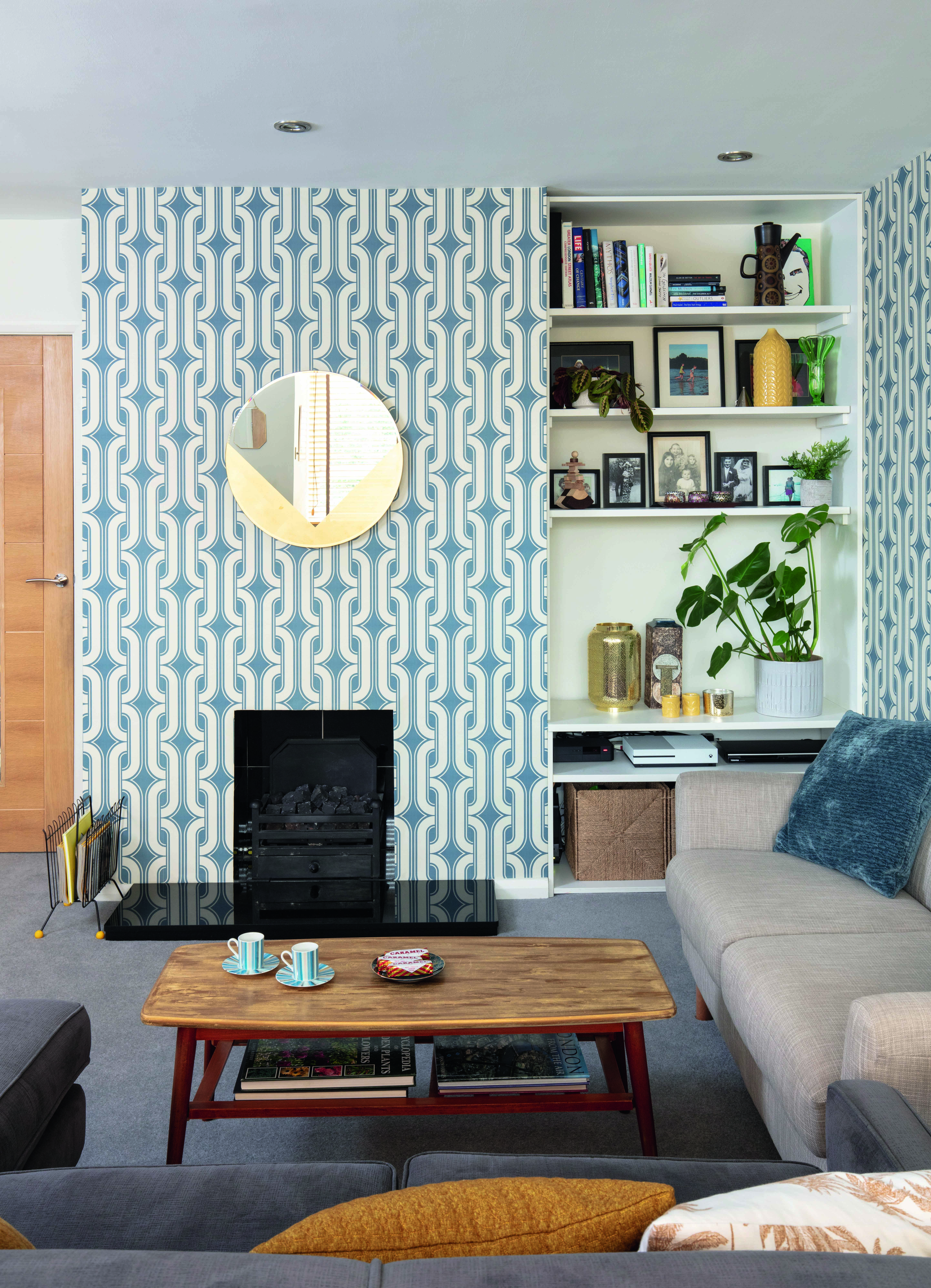 Blue retro living room makeover Blue retro living room makeover
