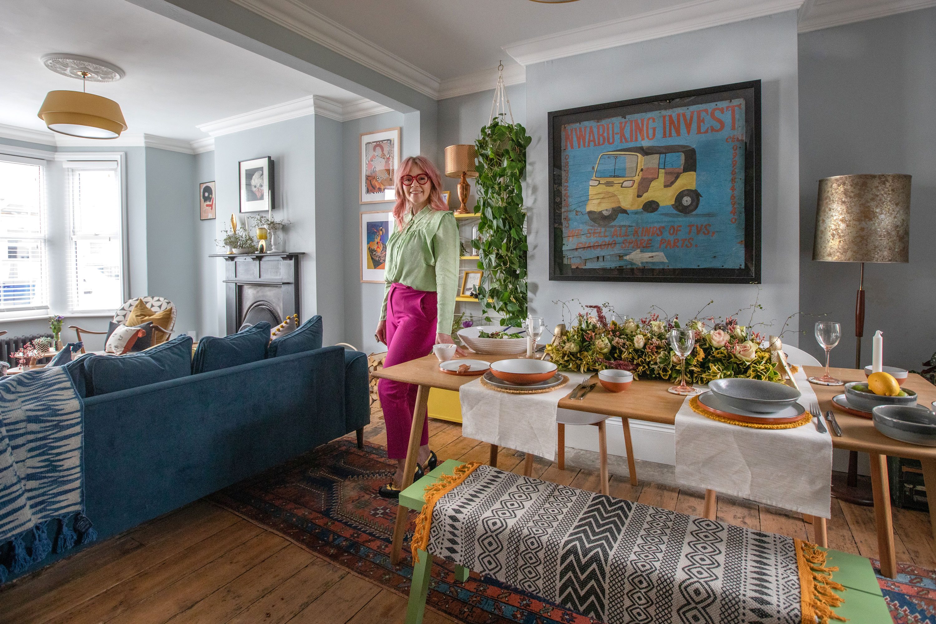 In the dining area, Carey has chosen a similar rug design as the one in the living room but in a different colourway to create two distinct, yet connected, spaces