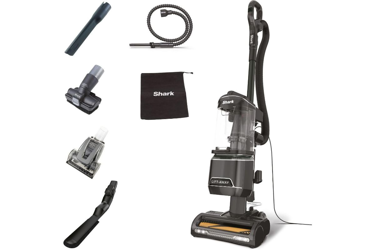 Shark Corded Upright Vacuum Cleaner 1.1L, Pet Model