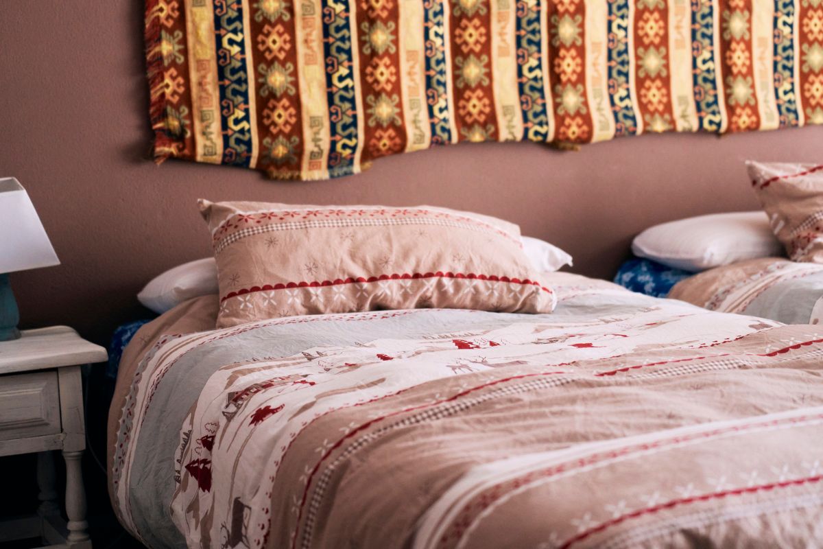 Bedspread with winter scenes