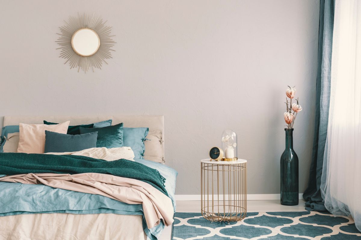 Emerald bedspread 