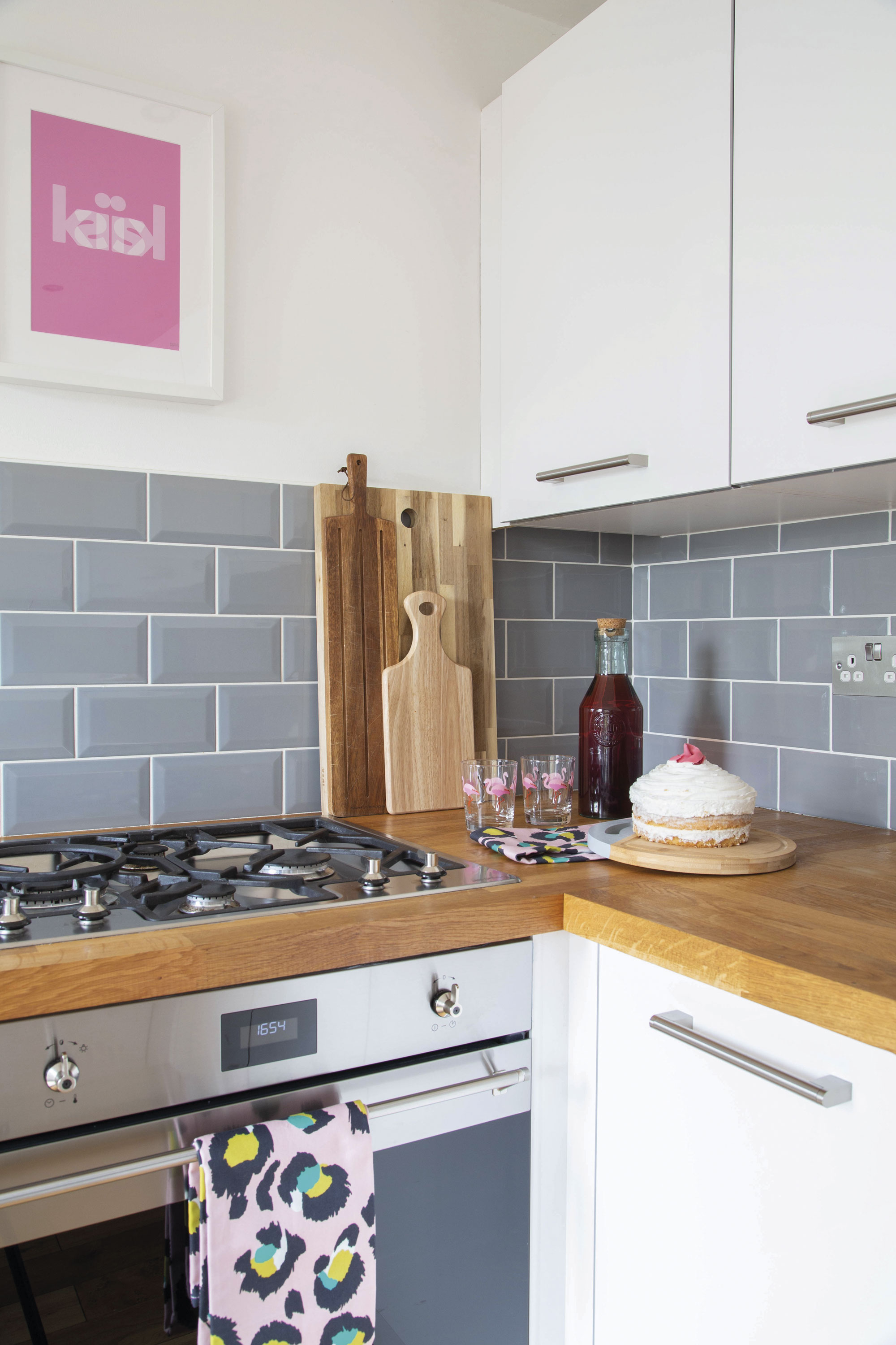 ‘I love to cook, so the Smeg oven, which I bought prior to moving in, is my favourite feature in the kitchen,’ says Lesley ‘I love to cook, so the Smeg oven, which I bought prior to moving in, is my favourite feature in the kitchen,’ says Lesley