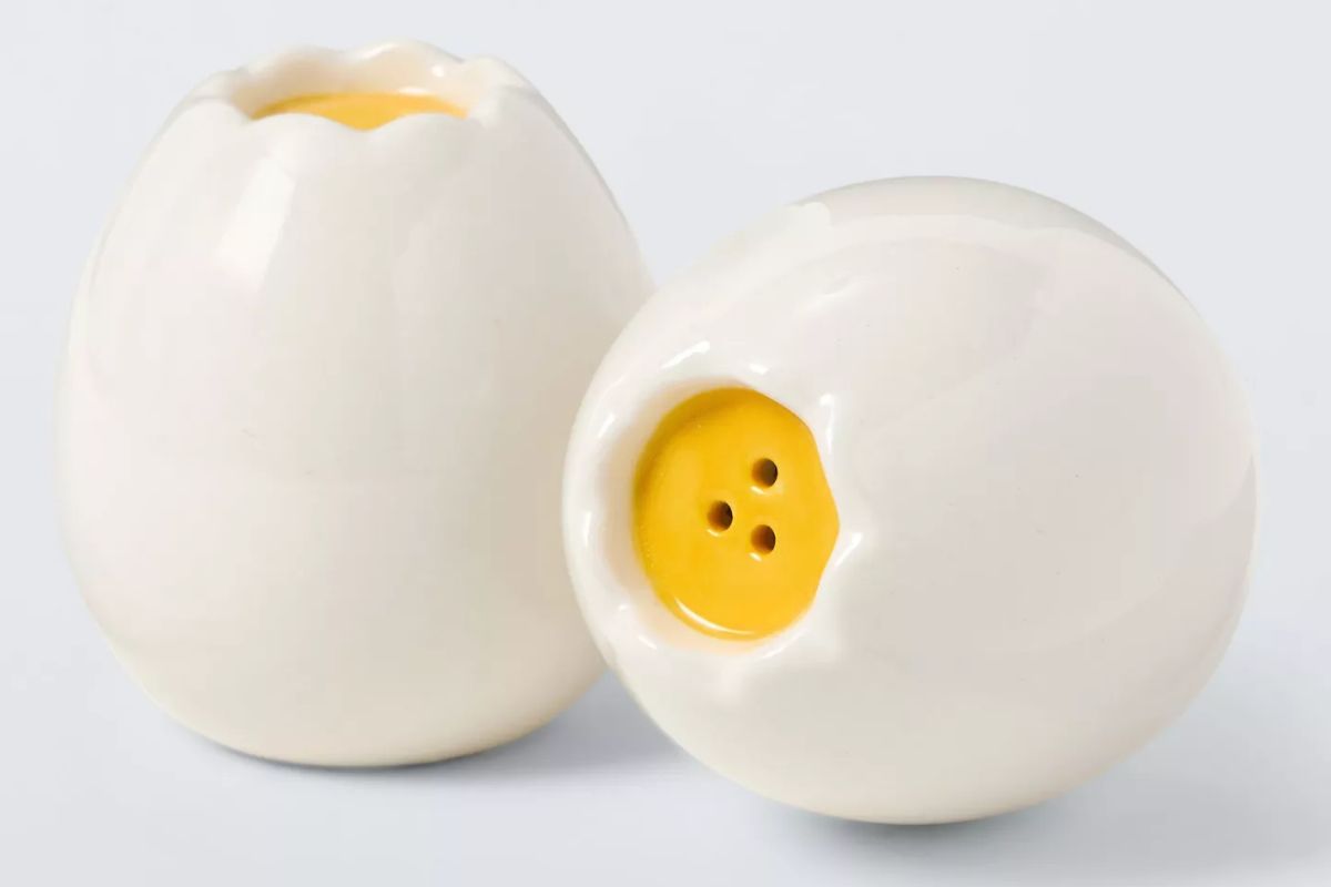 Egg stoneware salt and pepper shakers