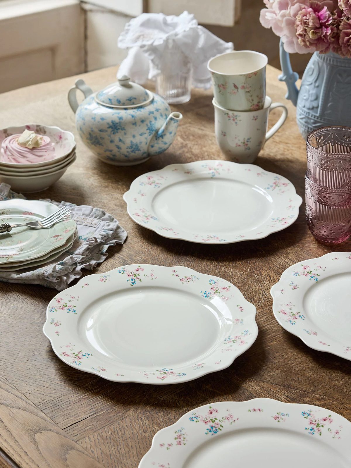 Shabby Chic by Rachel Ashwell® Set of 4 Floral Print Rosabelle Dinner Plates