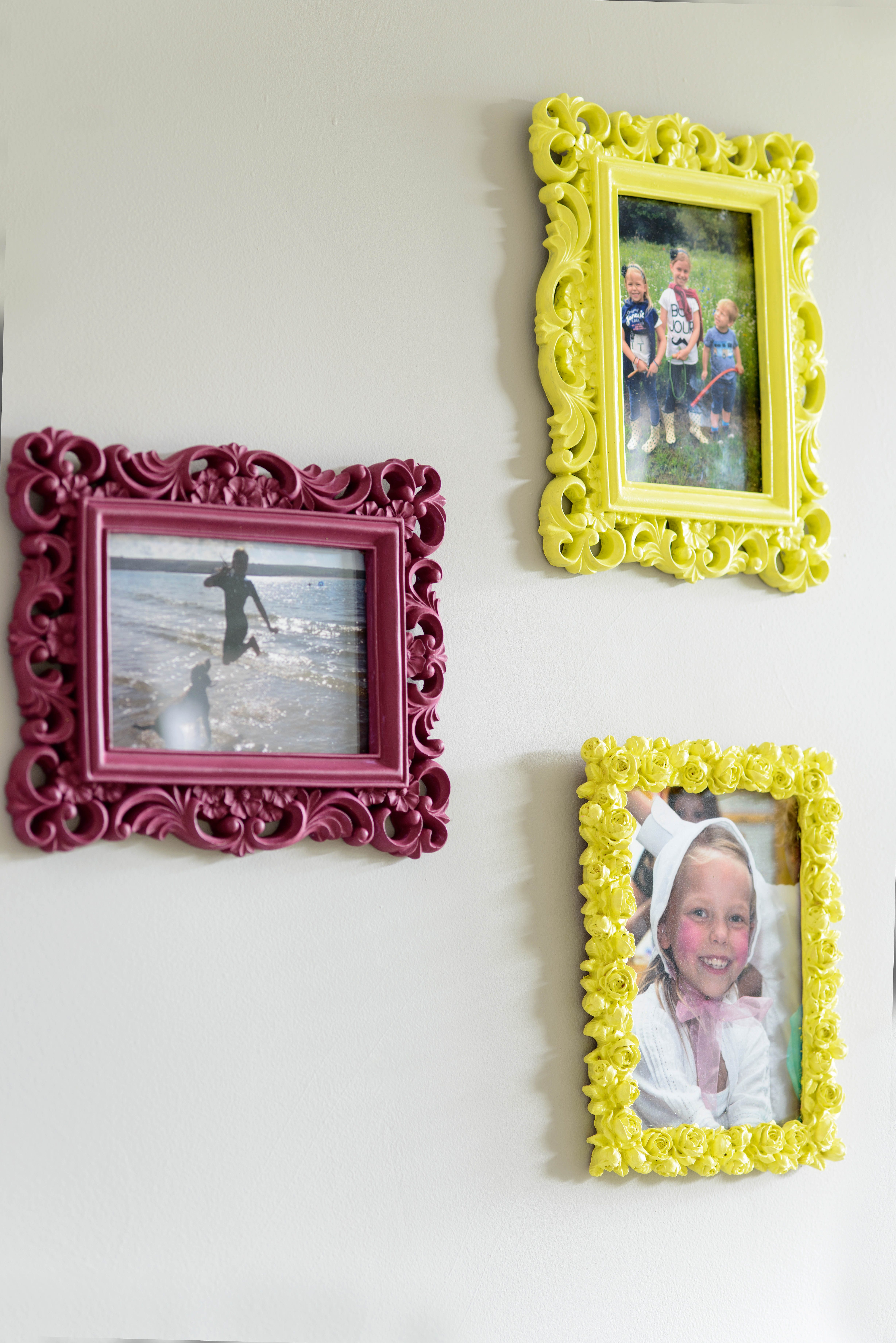 Horn_stairs ADJ012 Painted photo frames