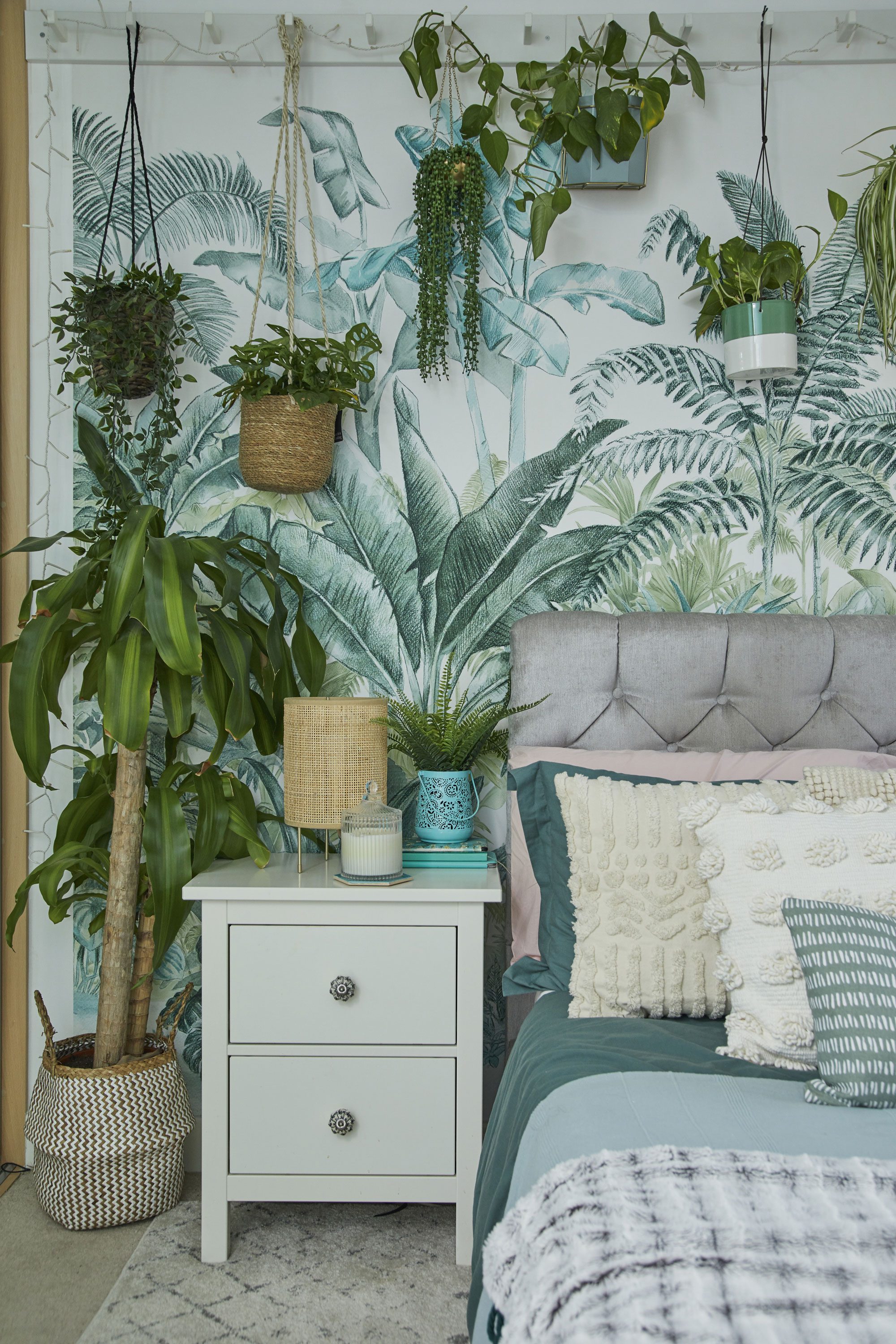 Style idea! Keep bedding patterns simple if you have busy walls