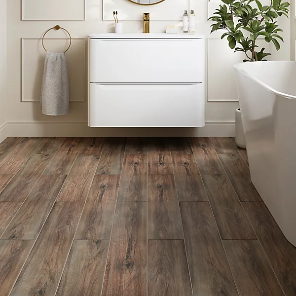 vintage-oak-natural-matt-wood-effect-porcelain-floor-tile-pack-of-7-l-900mm-w-150mm_3663602675877_01i_bq