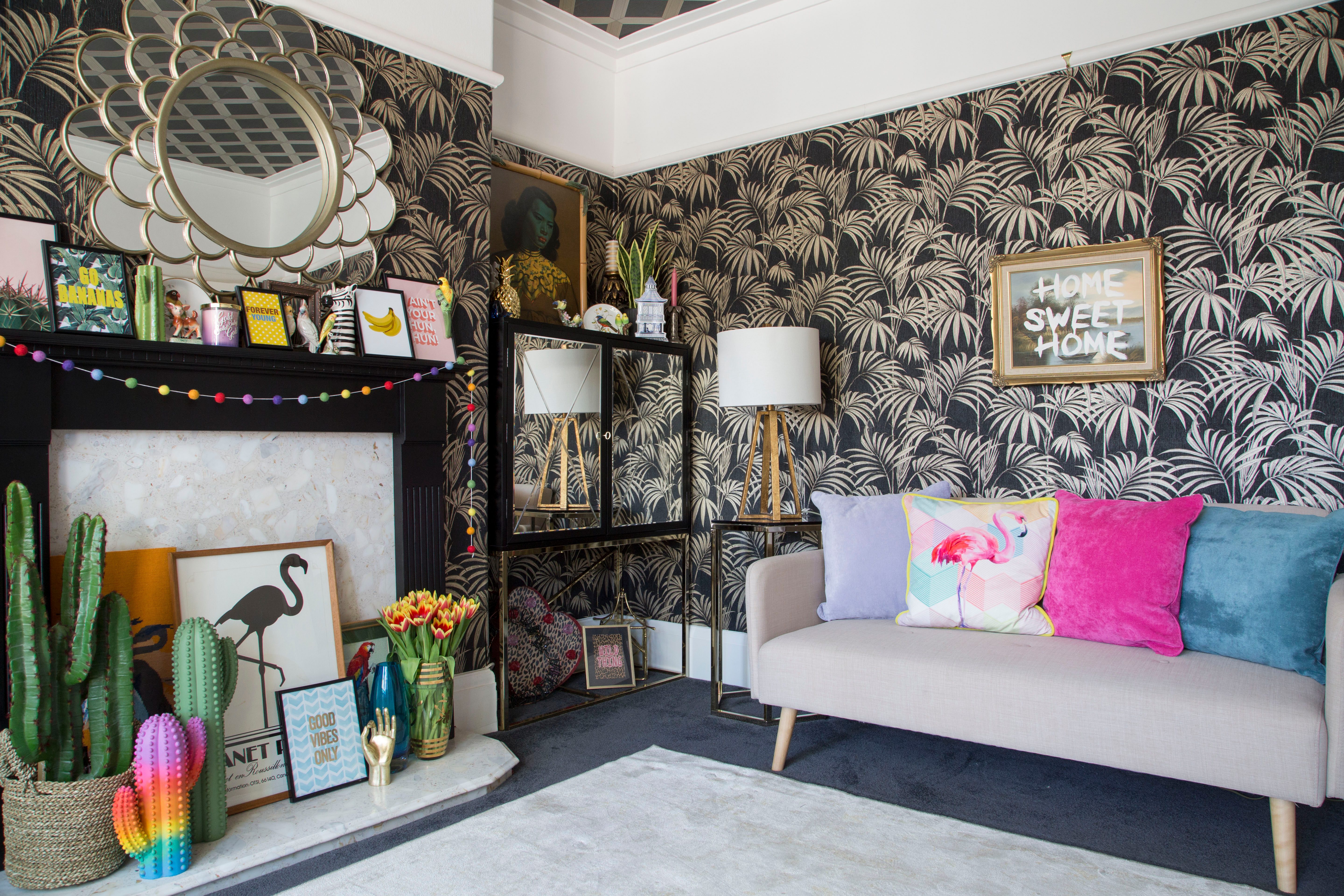 ‘When we took the blown vinyl down we saw that the ceiling wasn’t in a very good condition,’ Kirstie remembers. ‘I was reluctant to replace it as that would’ve meant taking the original coving down, so we repaired and papered it with a dark, patterned design instead. Wallpapering the ceiling was a backbreaking job, but I love the end result’ ‘When we took the blown vinyl down we saw that the ceiling wasn’t in a very good condition,’ Kirstie remembers. ‘I was reluctant to replace it as that would’ve meant taking the original coving down, so we repaired and papered it with a dark, patterned design instead. Wallpapering the ceiling was a backbreaking job, but I love the end result’
